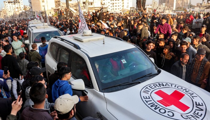 ​হামাস-ইসরায়েল বন্দি বিনিময় শুরু, ৭ জিম্মিকে হস্তান্তর