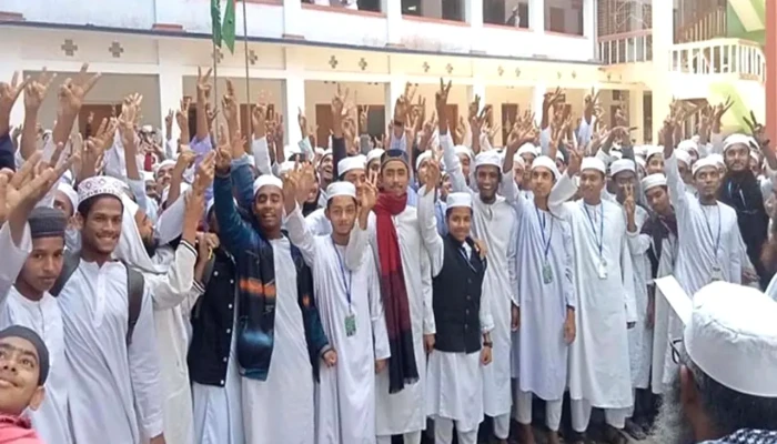 ​আলিমে পাসের হার ৭৫.৬১ শতাংশ, জিপিএ-৫ পেলেন ৪২৬৮ জন