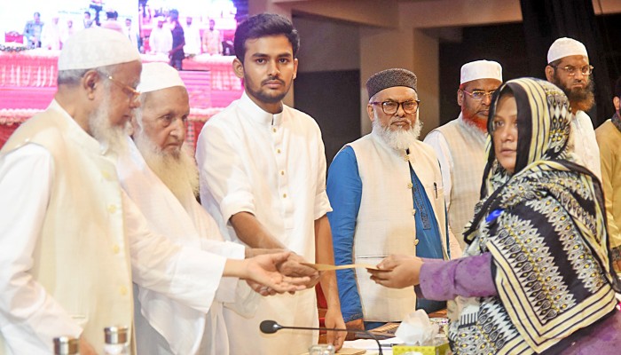 ​শাপলা চত্বরে হেফাজতের শহীদদের নামে স্মৃতিস্তম্ভ তৈরি হবে : আসিফ মাহমুদ