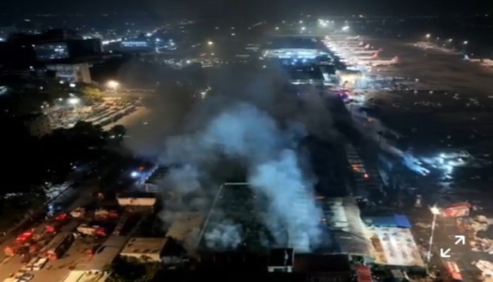 বিমানবন্দরের আগুন সম্পূর্ণ নিয়ন্ত্রণে : ফায়ার সার্ভিস