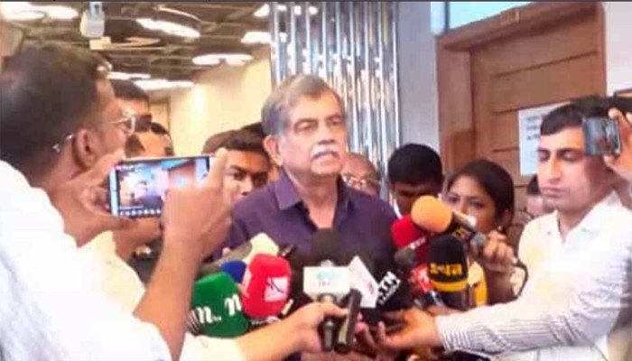 ​আন্দোলনরত শিক্ষকরা এখন ক্লাসে ফিরে যাবেন, আশা শিক্ষা উপদেষ্টার