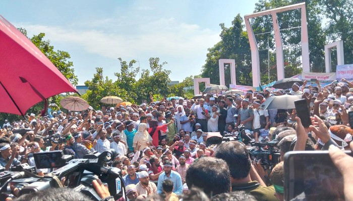 ​আমরণ অনশনে এমপিওভুক্ত শিক্ষকরা, বিএনপির সংহতি