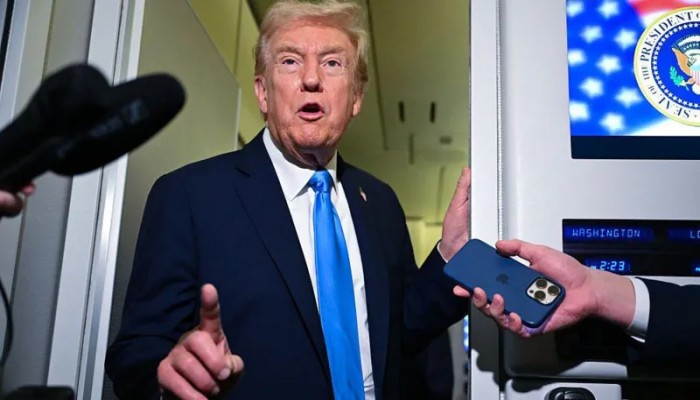 ​বিজ্ঞাপনে ক্ষুব্ধ হয়ে কানাডার ওপর শুল্ক বাড়িয়ে দিলেন ট্রাম্প