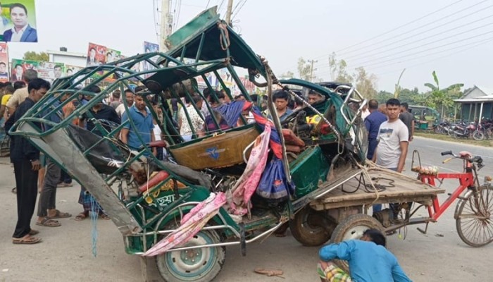 সড়কে মৃত্যু থামছে না: আজও ১১ প্রাণহানি!