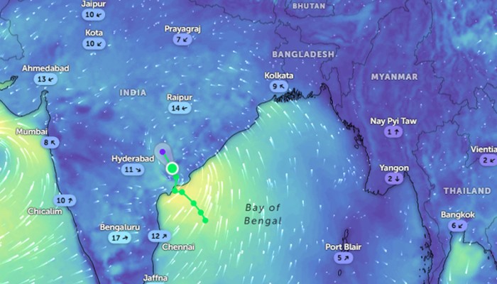 ​উপকূল অতিক্রম করল প্রবল ঘূর্ণিঝড় ‘মোন্থা’