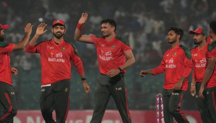 ​সিরিজ বাঁচানোর ম‌্যাচ বাংলাদেশের