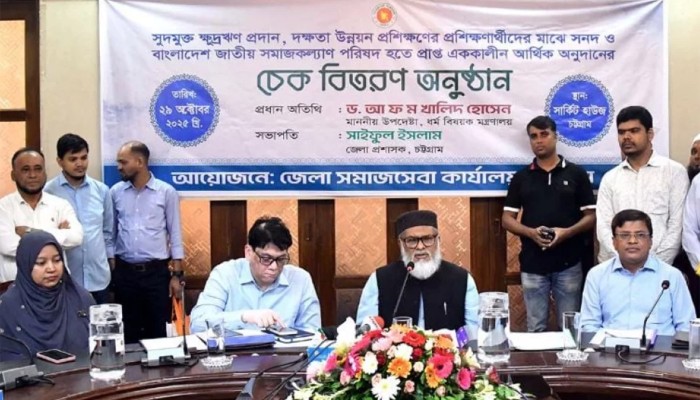 ভিক্ষাবৃত্তি বন্ধে সমাজসেবা কার্যালয় কাজ করছে: ধর্ম উপদেষ্টা