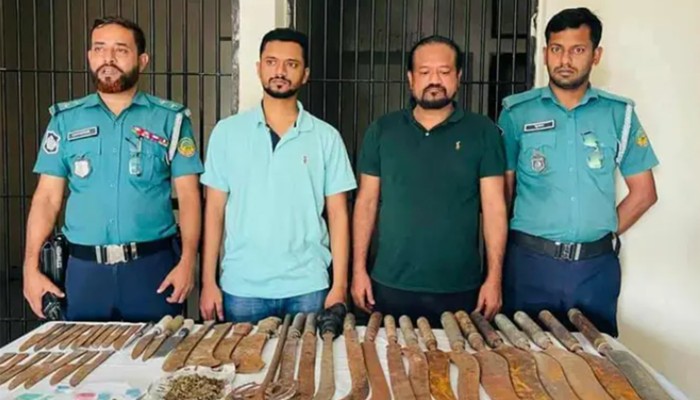 অস্ত্র ও মাদকসহ বাবা-ছেলে আটক