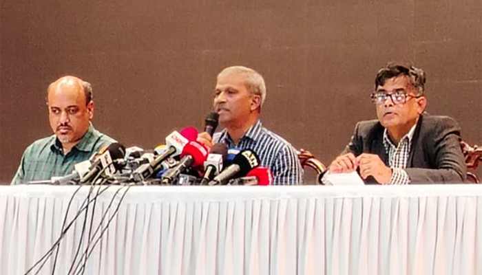 ​গণভোট ইস্যুতে দ্রুতই সিদ্ধান্ত হবে: আইন উপদেষ্টা