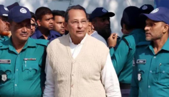 ​‘আল্লাহর পর বিচার নিষ্পত্তির প্রতিনিধি আপনি’— ট্রাইব্যুনালকে ইনু