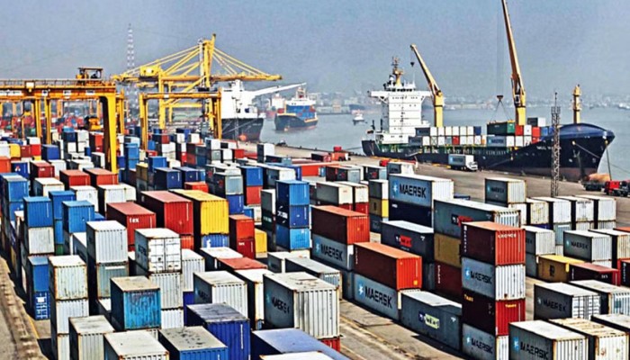 ​টানা ৩ মাস রপ্তানি আয় নিম্নমুখী, অক্টোবরে কমলো ৭.৪৩ শতাংশ