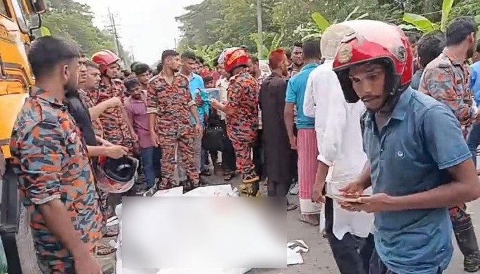 ​নোয়াখালীতে ট্রাকচাপায় অটোরিকশার ৬ যাত্রী নিহত