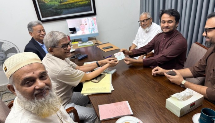 ​বিএনপিতে যোগ দিলেন মুগ্ধর ভাই স্নিগ্ধ