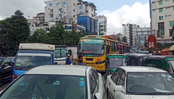 বৃহস্পতিবার থেকে যেসব সড়ক এড়িয়ে চলার অনুরোধ ওয়াসার