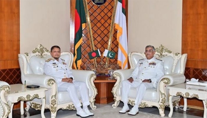 ​বাংলাদেশ সফরে পাকিস্তান নৌবাহিনী প্রধান