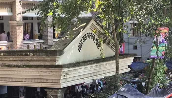 ​বগুড়ায় হত্যা মামলায় তিনজনের মৃত্যুদণ্ড, তিনজনের যাবজ্জীবন