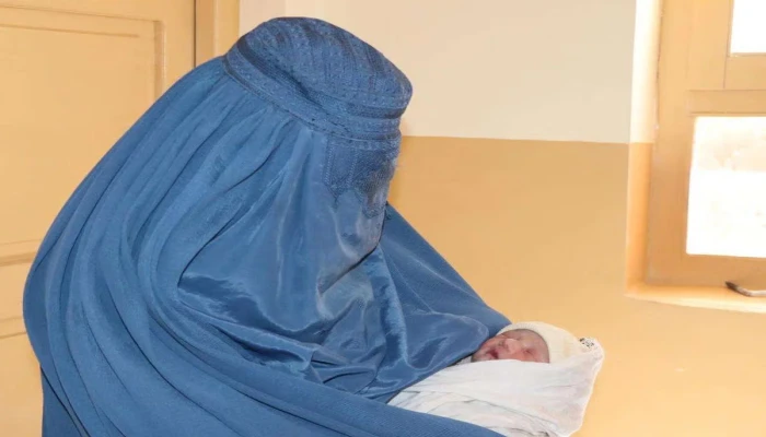 ​হাসপাতালে বোরকা পরার নির্দেশ তালেবান সরকারের