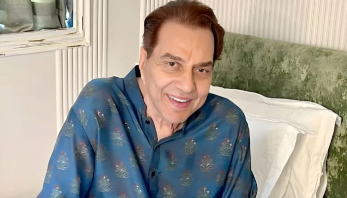 ​অবশেষে সুস্থ হয়ে বাড়ি ফিরলেন ধর্মেন্দ্র