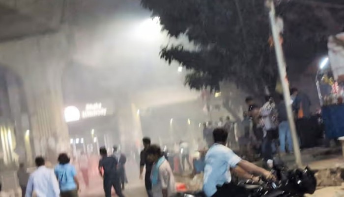 ​রাতে টিএসসিতে হাতবোমা বিস্ফোরণ