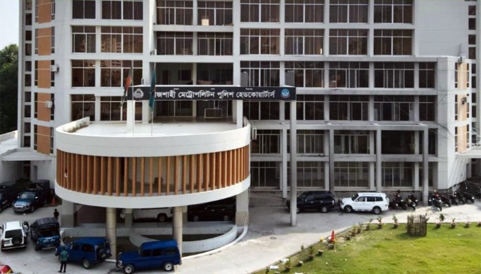 গ্রেপ্তার আসামি গণমাধ্যমে বক্তব্য দেওয়ায় পুলিশ কমিশনারকে শোকজ