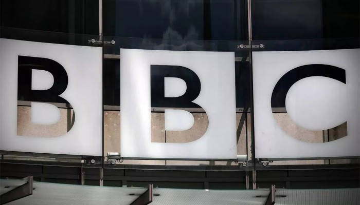 ​বিবিসির বিরুদ্ধে ৫০০ কোটি ডলারের ক্ষতিপূরণ মামলা করবেন ট্রাম্প