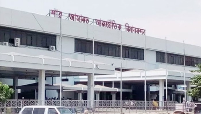 ​রানওয়েতে শিয়াল, ফ্লাইট আটকা ২৬ মিনিট