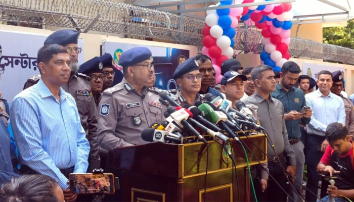 পুলিশের ওপর হামলা চললে ঘরবাড়ি নিজেদের পাহারা দিতে হবে