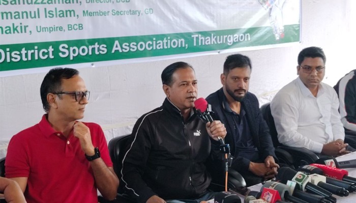 ’​সীমান্তের দুই দেশের একটি পাঠায় ফেনসিডিল, আরেকটি ইয়াবা’