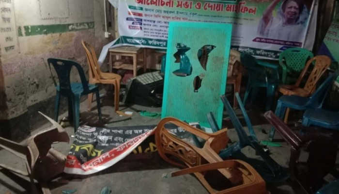 ​পাবনায় বিএনপি অফিসে গুলিবর্ষণ ও ককটেল হামলা