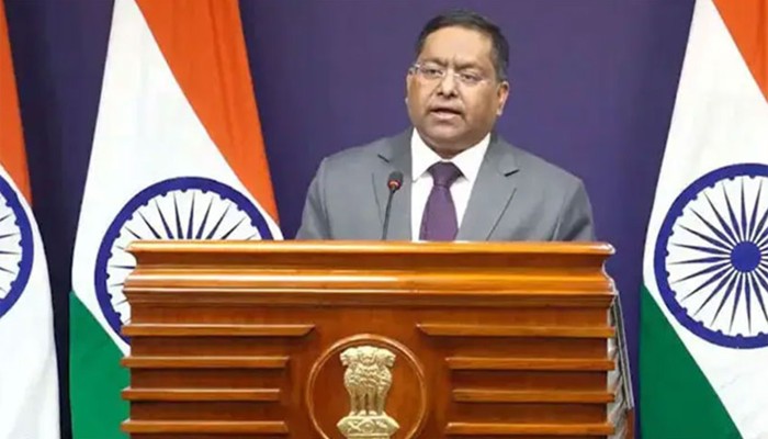 শেখ হাসিনাকে ফেরাতে ঢাকার অনুরোধ পর্যালোচনা করছে দিল্লি