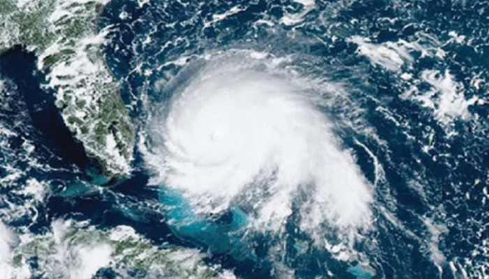 ​ধেয়ে আসছে ঘূর্ণিঝড় ‘ডিটওয়াহ’, আবহাওয়া অধিদপ্তরের বিশেষ বিজ্ঞপ্তি