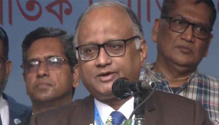 নির্বাচনে দুর্নীতিবাজদের প্রত্যাখ্যান করলে দুর্নীতি কমে আসবে : দুদক চেয়ারম্যান