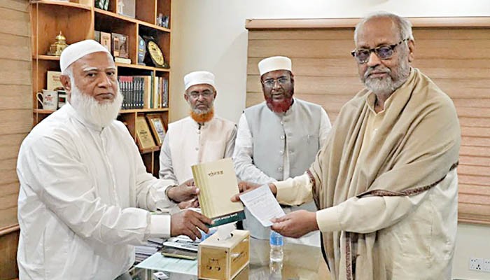 বিএনপি থেকে বহিষ্কৃত আক্তারুজ্জামান যোগ দিলেন জামায়াতে