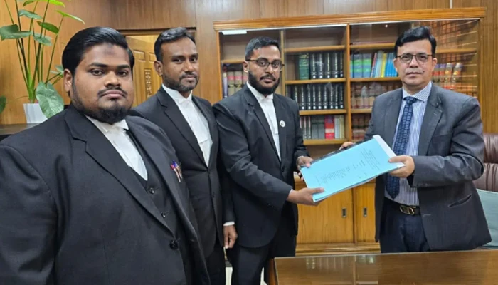 জিয়াউল আহসানের বিরুদ্ধে আনুষ্ঠানিক অভিযোগ দাখিল