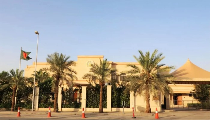 সৌদিতে অনুমতি ছাড়া নির্বাচনি সভা, আটক হচ্ছেন বাংলাদেশিরা