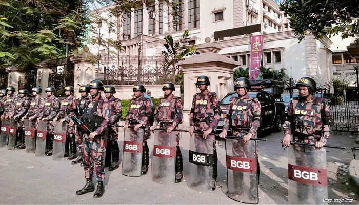 ​রাজধানীর গুরুত্বপূর্ণ স্থানে বিজিবি মোতায়েন