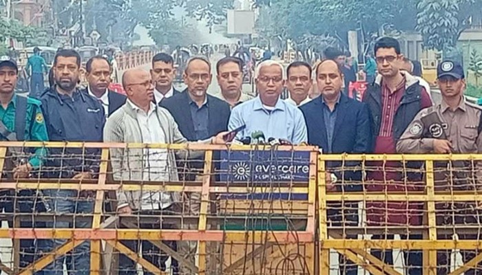 ​খালেদা জিয়ার শারীরিক অবস্থা এখন বেশ স্থিতিশীল: ডা. জাহিদ