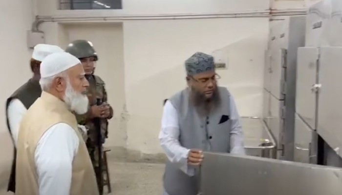 লন্ডন থেকে দেশে ফিরেই হাদির মরদেহ দেখতে গেলেন জামায়াত আমির