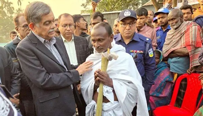 ​দিপু দাসের পরিবারের পাশে রয়েছে সরকার: শিক্ষা উপদেষ্টা