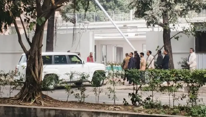 ​গুলশানের বাসায় পৌঁছেছেন জুবাইদা ও জাইমা রহমান