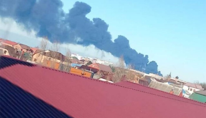 ​রাশিয়ার তেল শোধনাগারে ক্ষেপণাস্ত্র হামলা