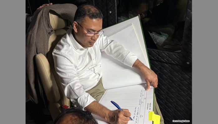 ​জাতীয় স্মৃতিসৌধের পরিদর্শন বইতে কী লিখেছিলেন তারেক রহমান