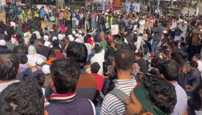 আবারও শাহবাগে অবরোধ ইনকিলাব মঞ্চের