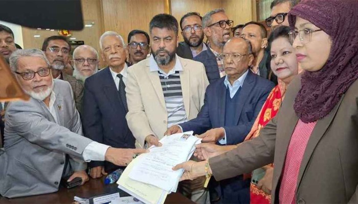 ফেনী-১ আসনে খালেদা জিয়ার পক্ষে মনোনয়নপত্র জমা