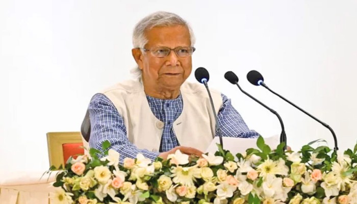 ​সরকার অর্থনৈতিক স্থিতিশীলতা অর্জনে কাজ করছে : প্রধান উপদেষ্টা