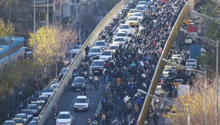 ​অর্থনৈতিক বিপর্যয়ে জনরোষে উত্তাল ইরান, সংঘর্ষে নিহত ৬