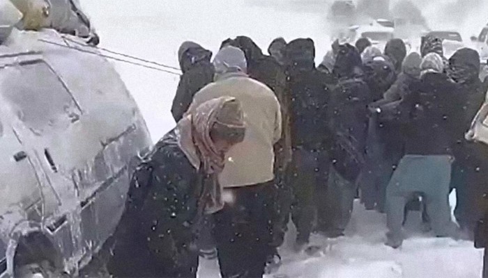 ​আফগানিস্তানে তুষারপাত ও আকস্মিক বন্যায় ১৭ জনের মৃত্যু