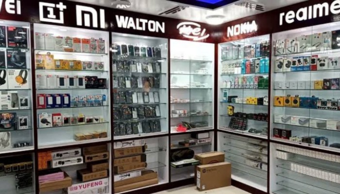 ​অনির্দিষ্টকালের জন্য দোকান বন্ধ রাখার ঘোষণা মোবাইল ব্যবসায়ীদের