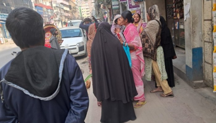 ​বনশ্রীতে স্কুলছাত্রীকে হত্যা: অভিযোগ হোটেল কর্মচারীর বিরুদ্ধে