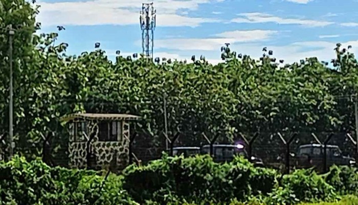 ​সীমান্তে গুলি ছুড়ে বাংলাদেশি যুবককে ধরে নিয়ে গেল বিএসএফ